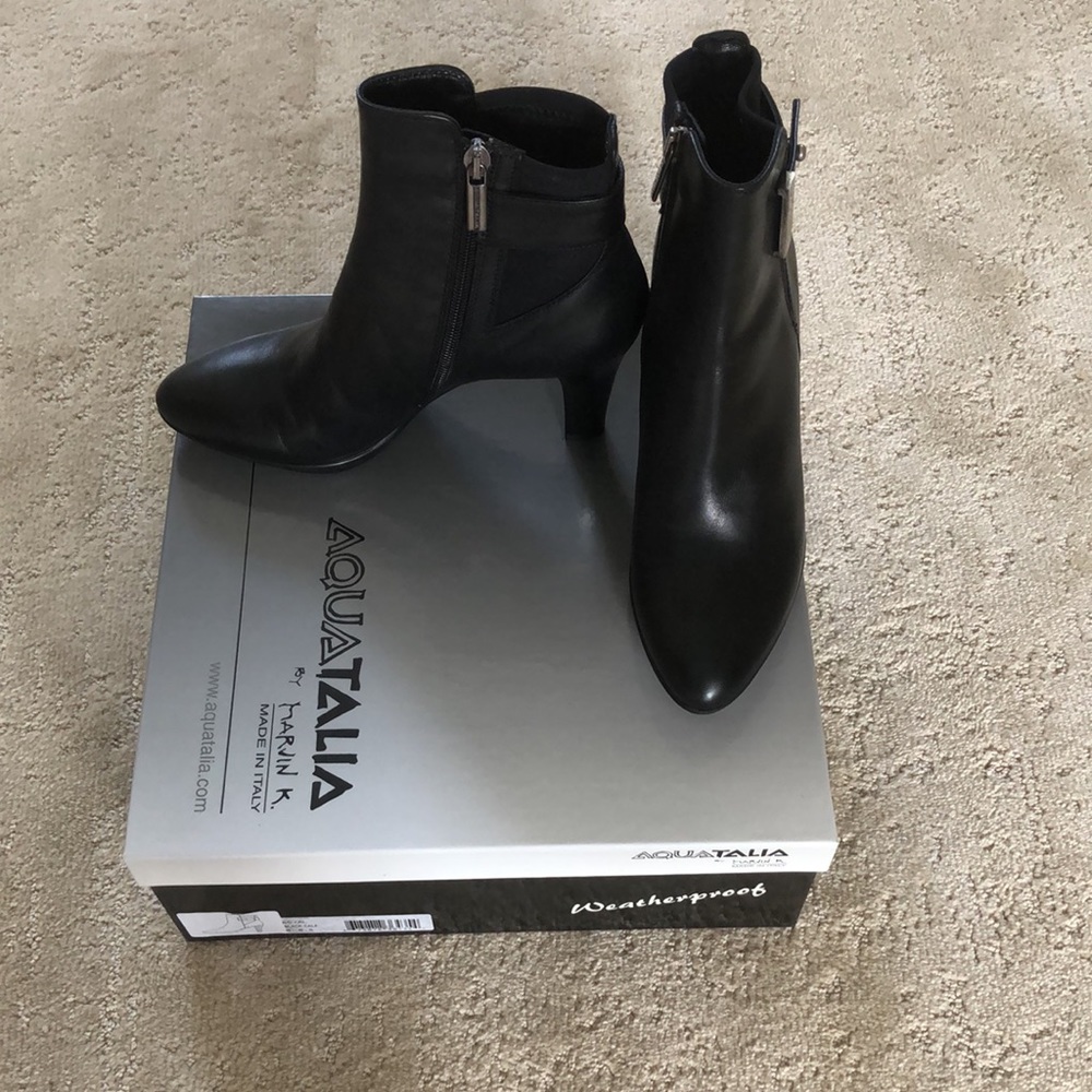 NWT Aquatalia ROYAL BLACK CALF Boot